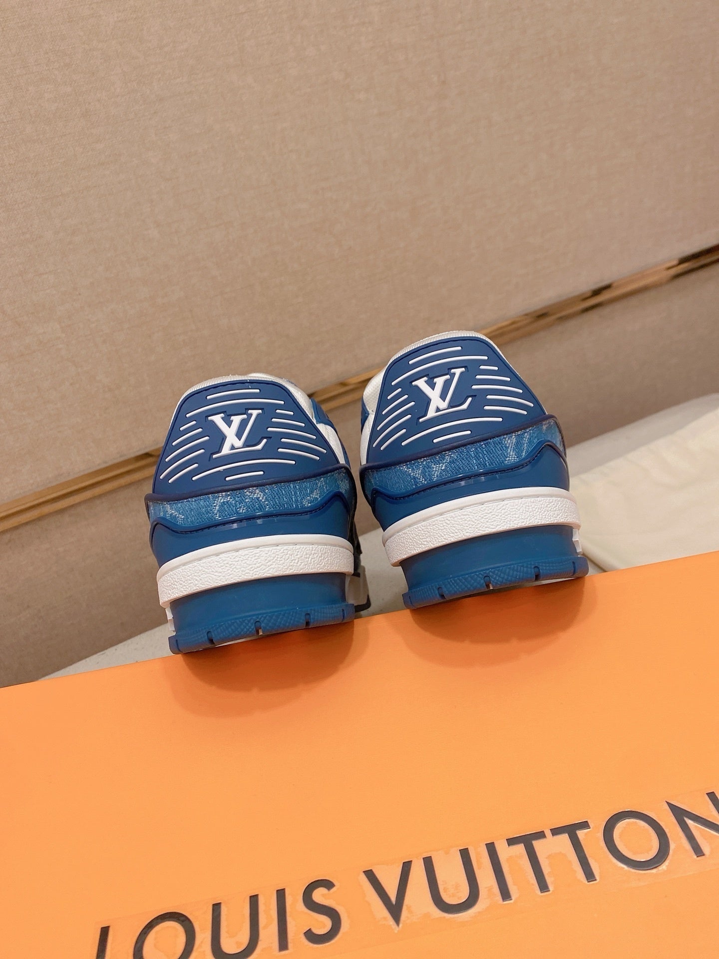 LOUIS VUITTON TRAINER AZUL