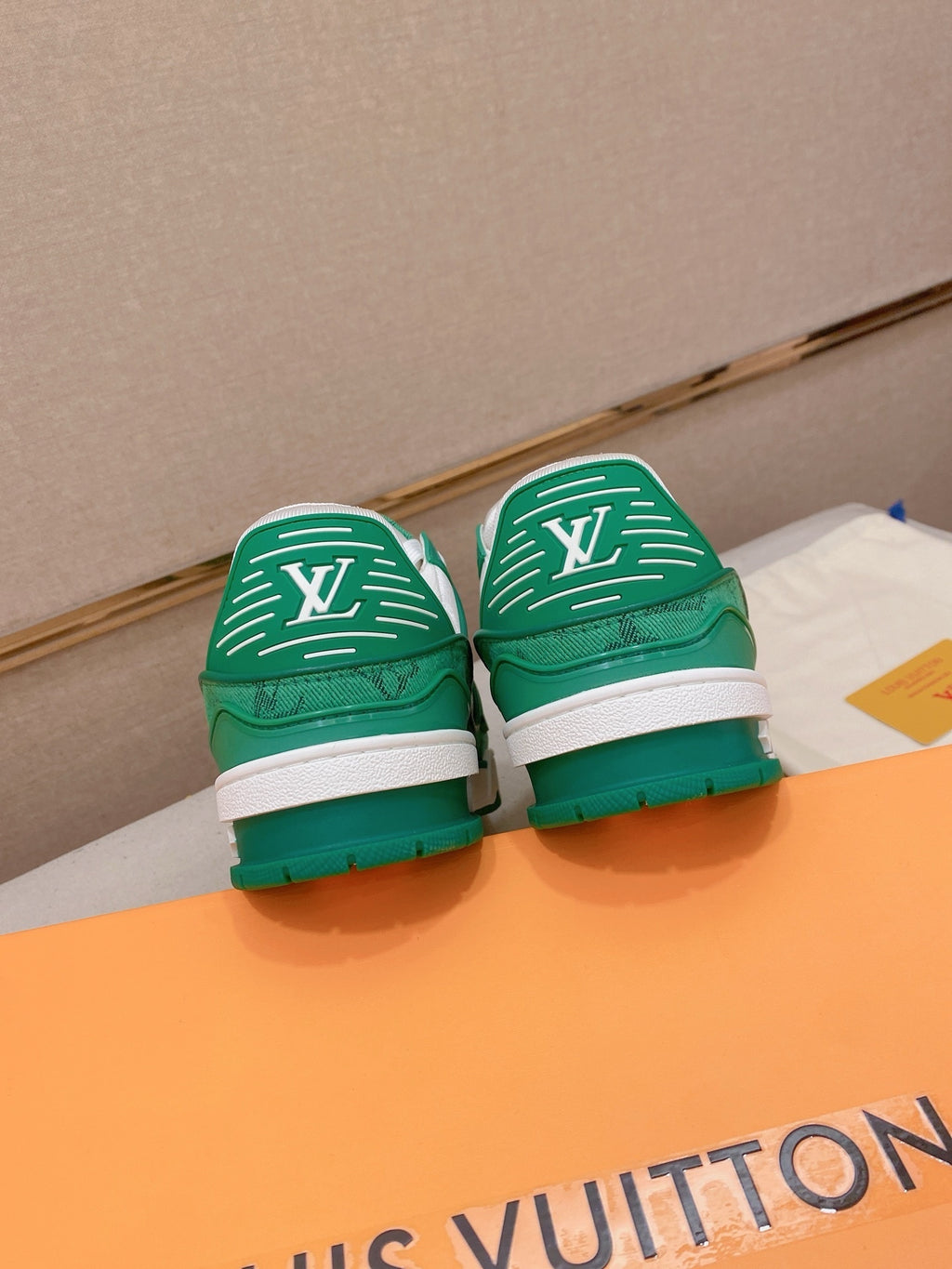 LOUIS VUITTON TRAINER VERDE