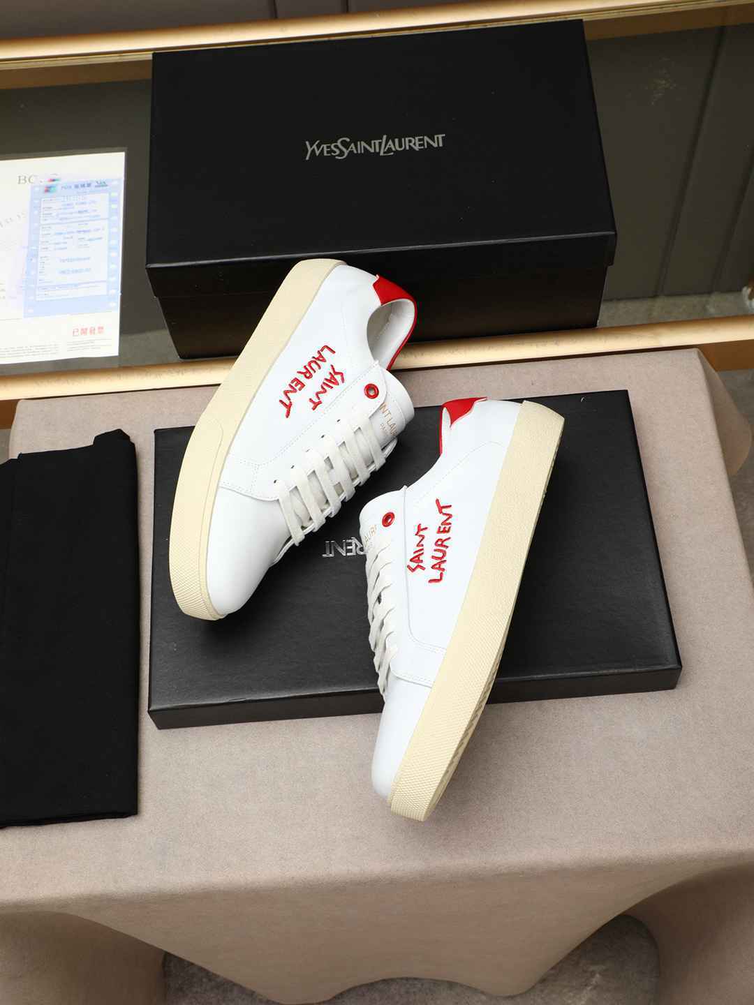 SAINT LAURENT COURT CLASSIC ROJO