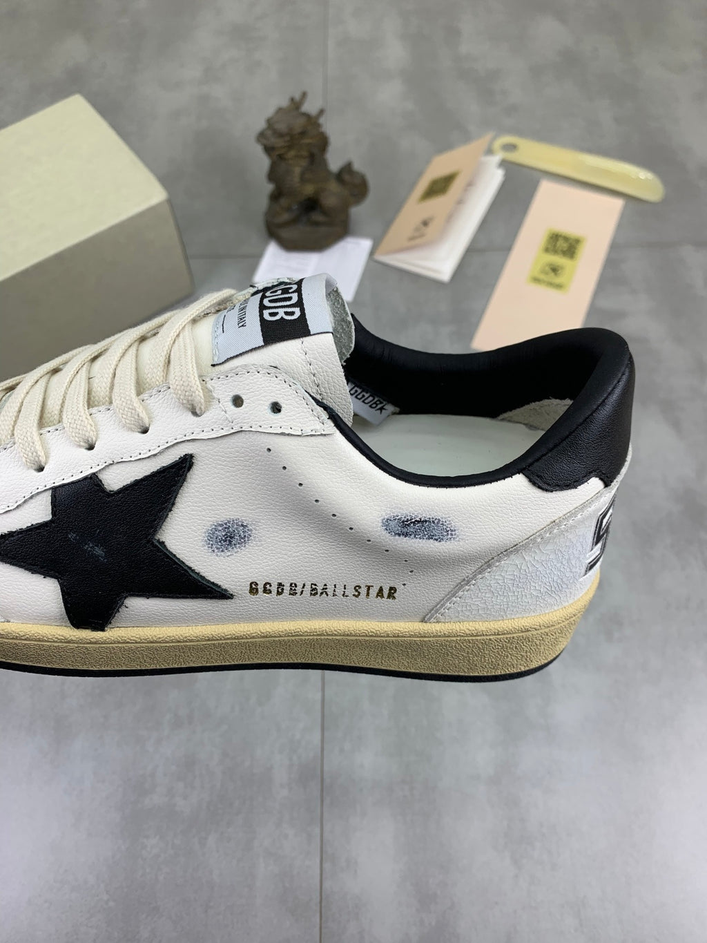 GOLDEN GOOSE BALL STAR NEGRO