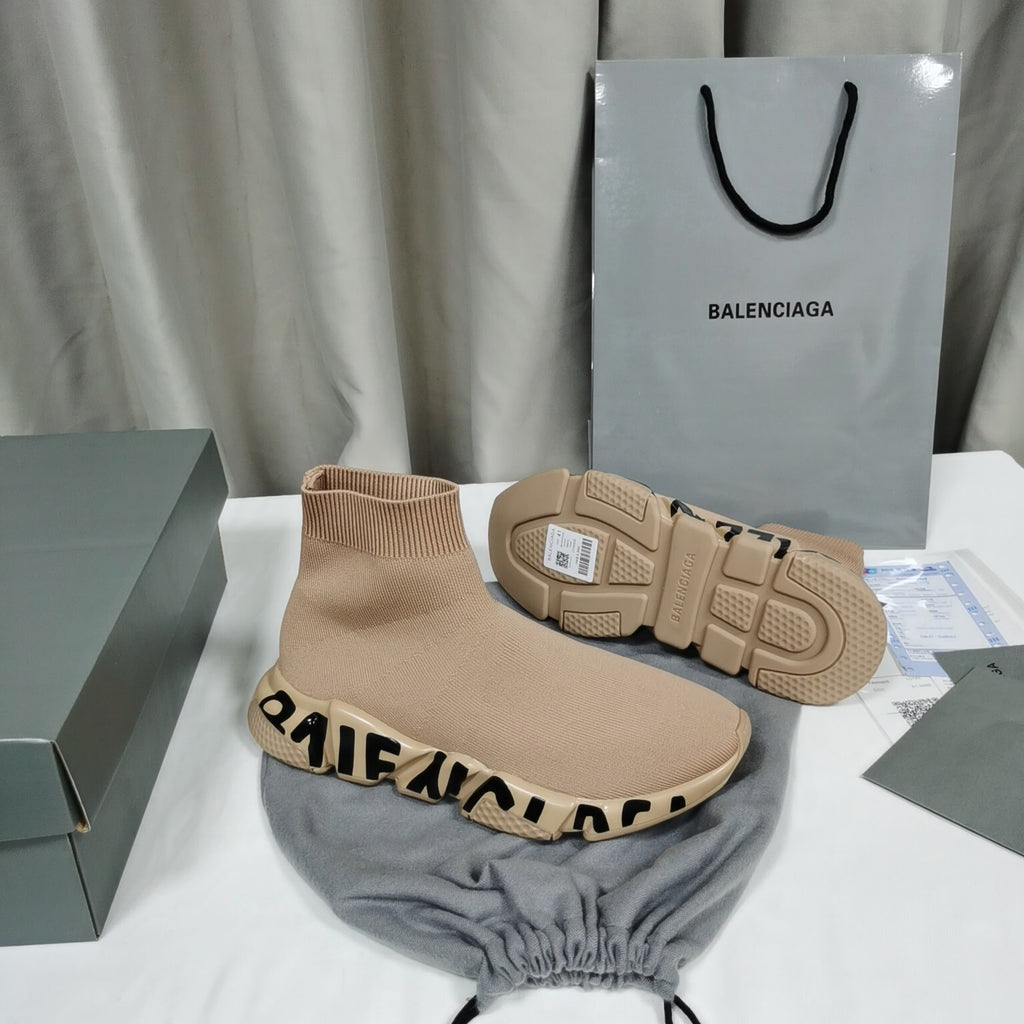 BALENCIAGA SPEED 2.0 GRAFFITI CAFE