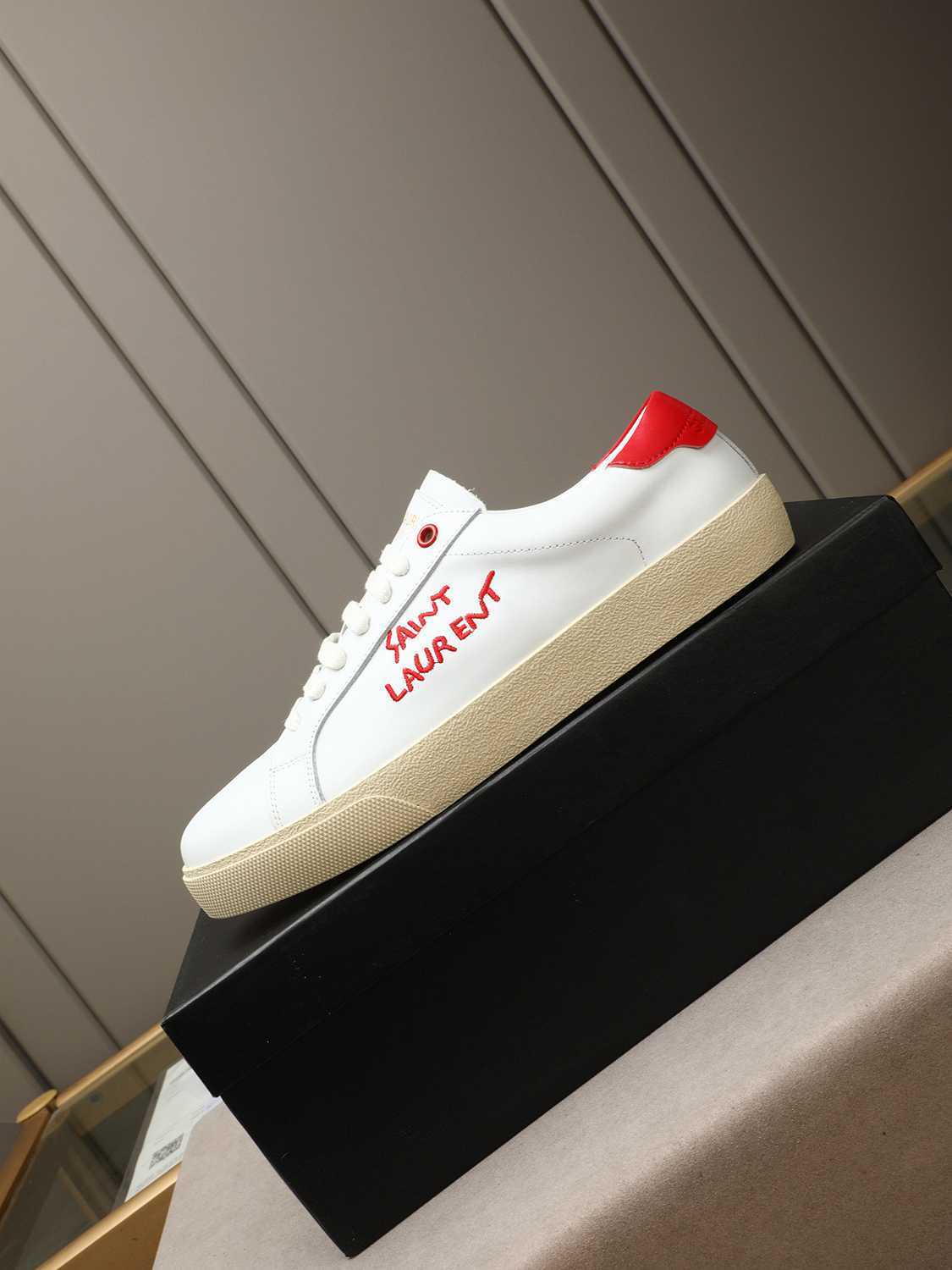 SAINT LAURENT COURT CLASSIC ROJO