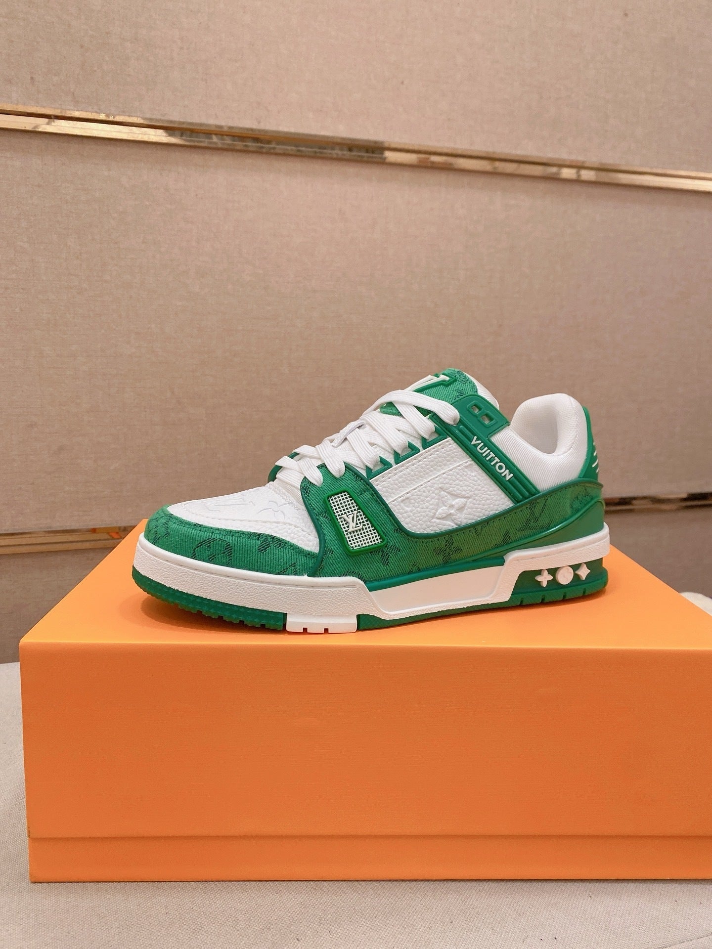 LOUIS VUITTON TRAINER VERDE