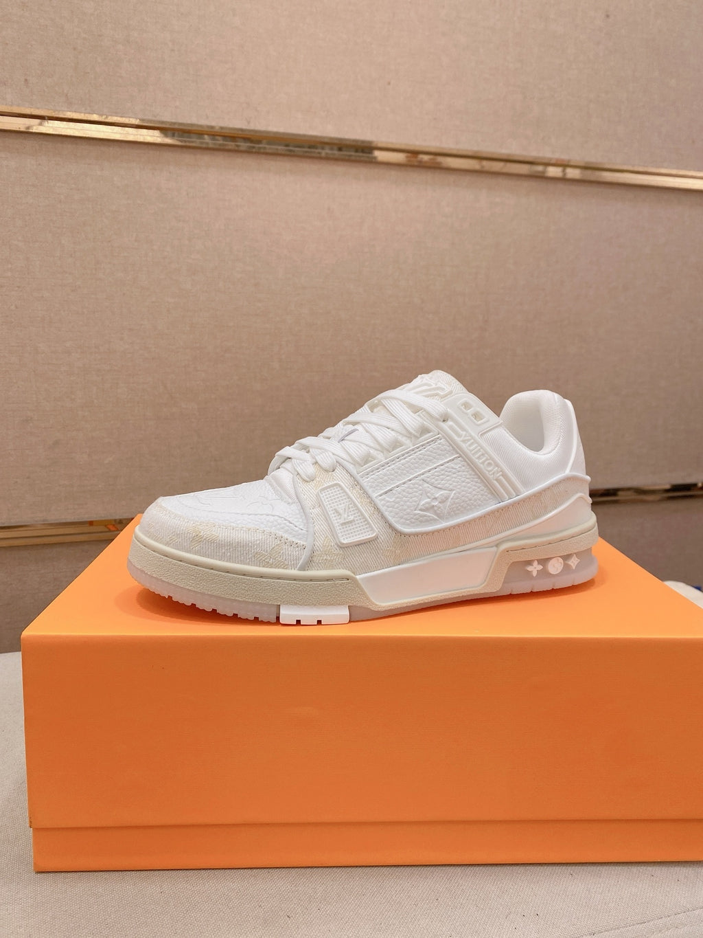LOUIS VUITTON TRAINER BLANCOS